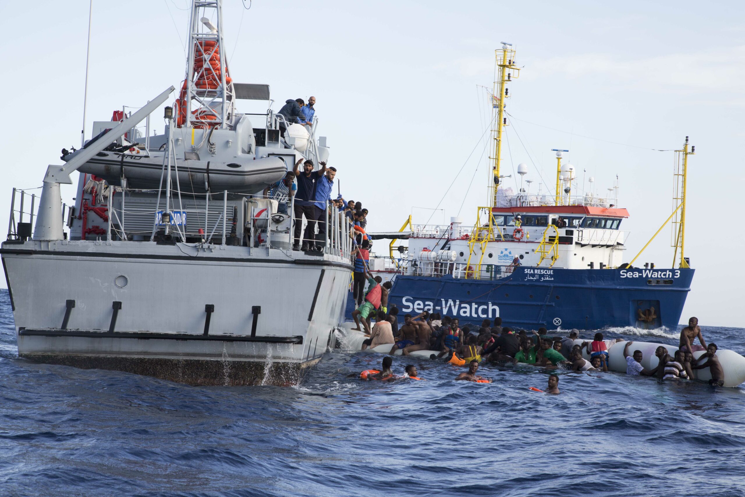 WhatsApp to Libya: How Frontex uses a trick to circumvent international law