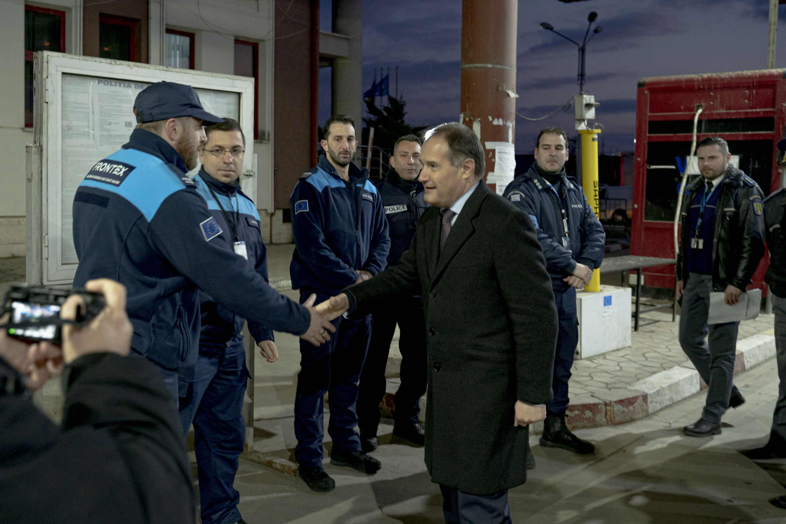 First deployment on the edge of a war zone: EU sends Frontex to Moldova