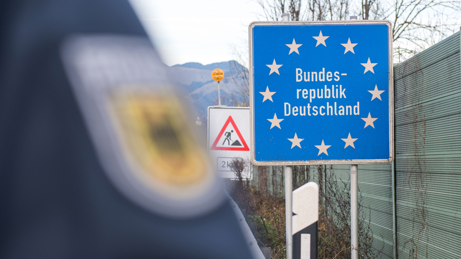 European Court of Justice: Controls at the Schengen borders may not be extended arbitrarily