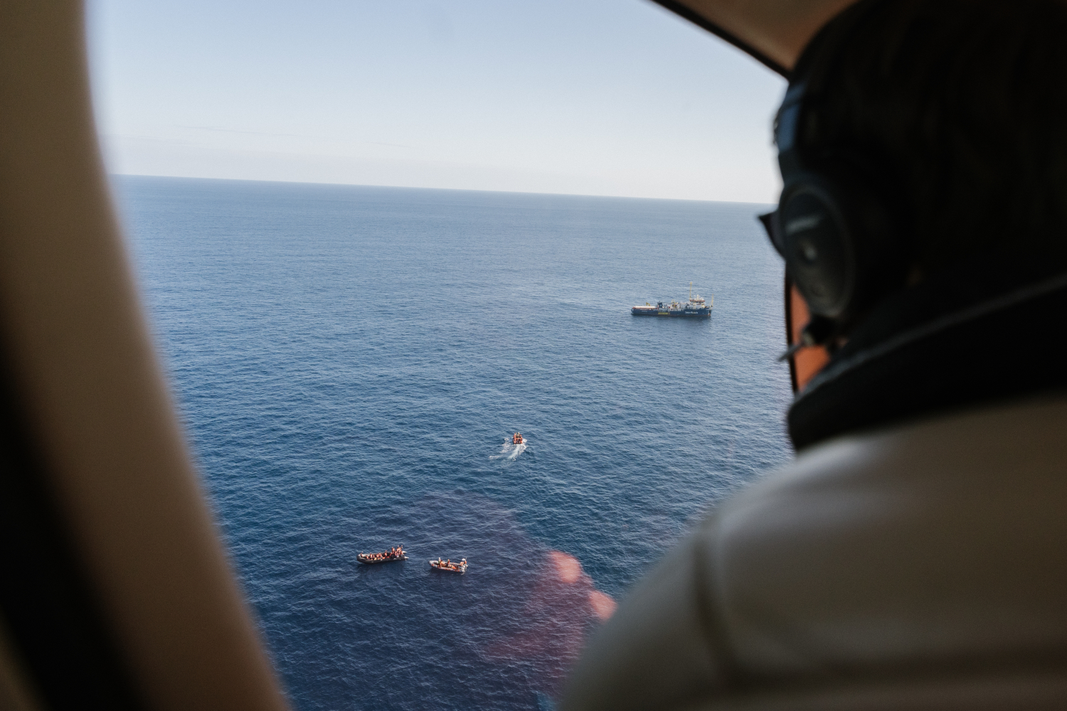 Sea rescue off Libya: Flight bans by Tripoli violate international law
