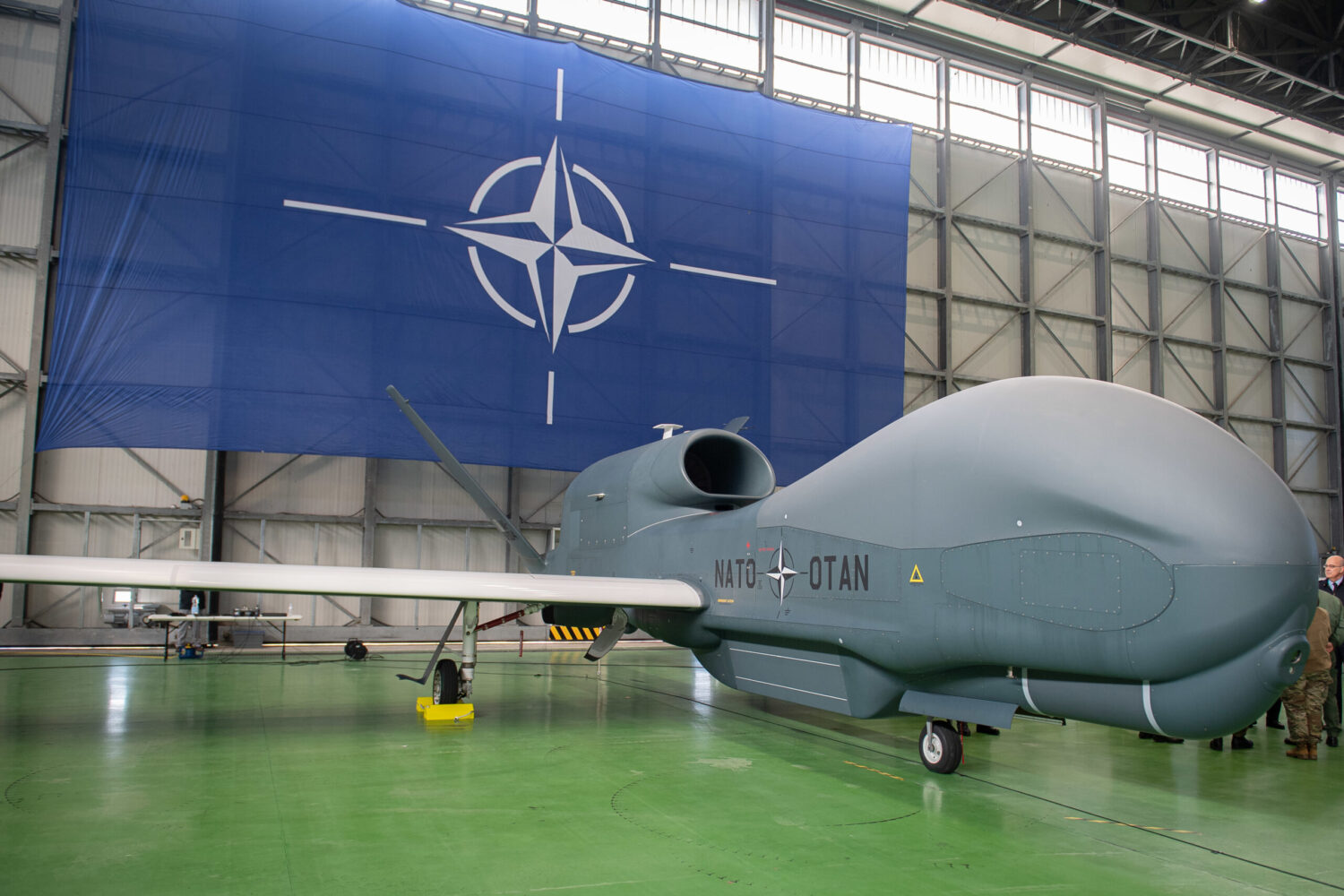 The Bundeswehr flies the world’s largest drones over the Black Sea. When will the first one crash?